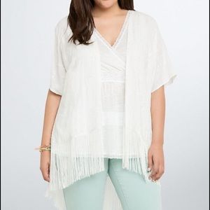 NWT Torrid White Embroidered Vines Fringe Kimono
